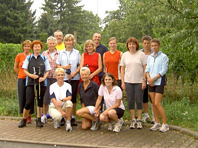 Die HSK-Läufer vor der Abfahrt nach Wiesbaden